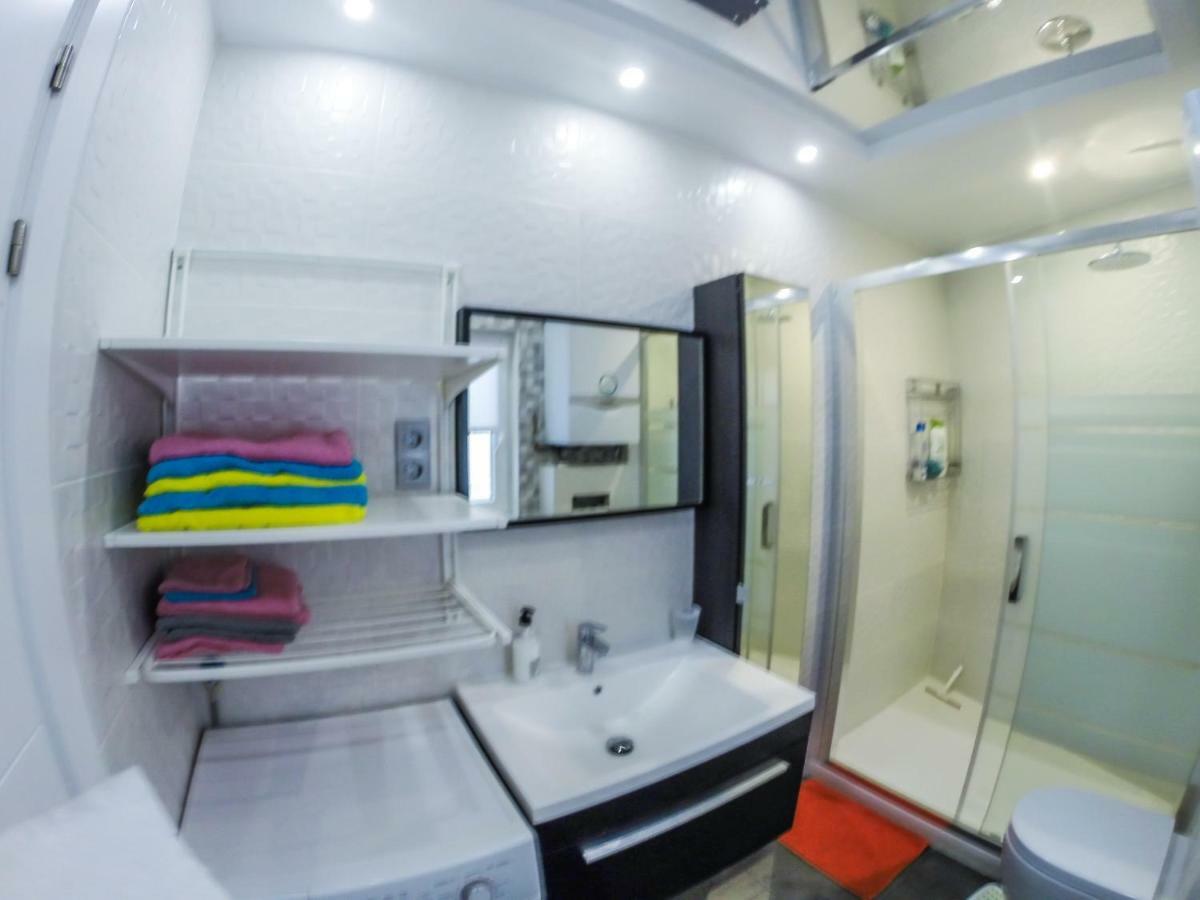 Camp Nou, Europa Fira - Modern Two-Bedroom Apartment With Heating L'Hospitalet de Llobregat Exterior photo